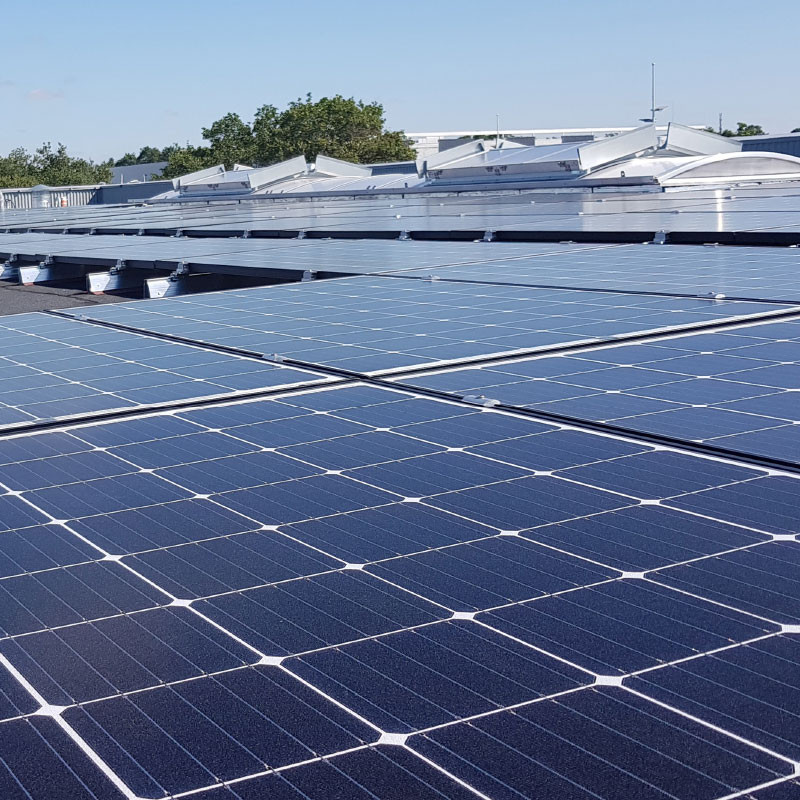 Solutions pour photovoltaïque sur toiture étanchée